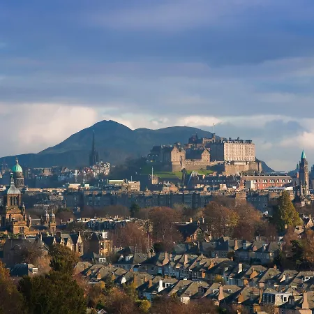 Holiday Inn Express Edinburgh City West By Ihg-2