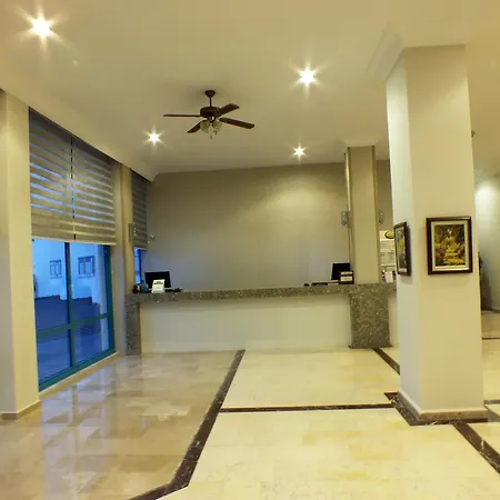Tropical Hotel-3