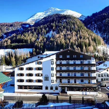 Heart Hotel Arlberg-3