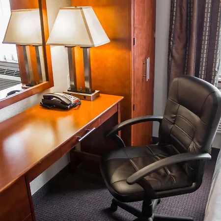 Quality Inn Long Island City - Queensboro Bridge-3