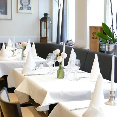 Hotel An Der Oper-2
