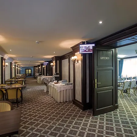 Apollo Hotel Bratislava-2