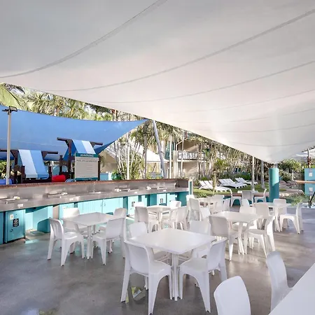 Breakfree Diamond Beach Broadbeach-2