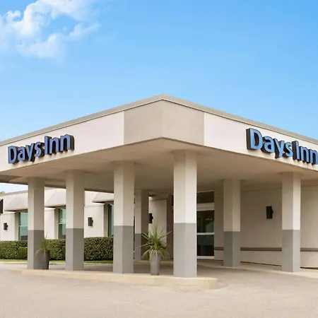 Days Inn By Wyndham London-2