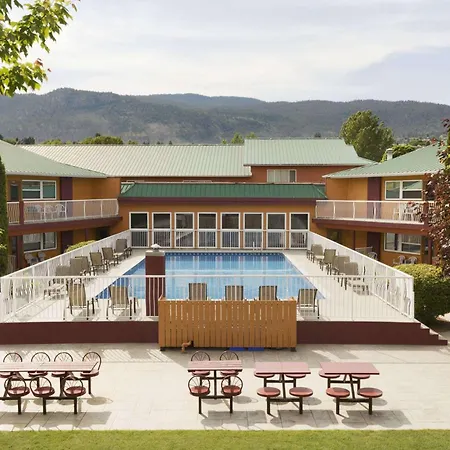 Days Inn By Wyndham Penticton Conference Centre-2