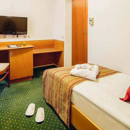 Ibis Styles Ljubljana Centre-2