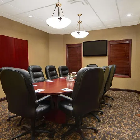 Best Western Plus Winnipeg Airport Hotel-2
