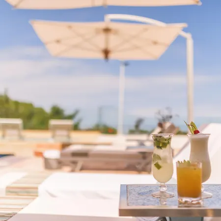 Grand Miramar All Luxury Suites&Residences-3