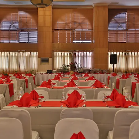 Crown Regency Suites Mactan-3