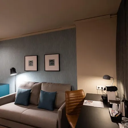 Atenea Rekord Suites Barcelona-2