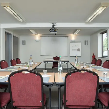 Campanile Hotel Dartford-2