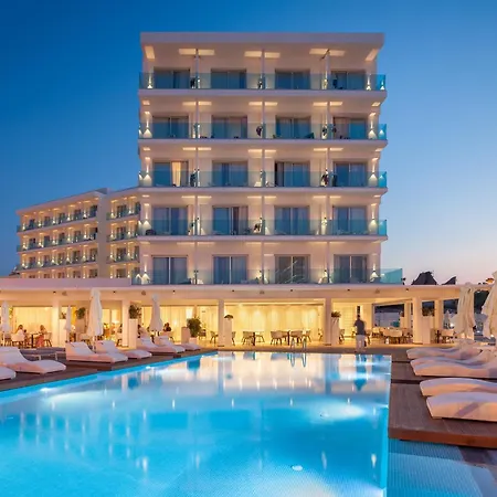 The Blue Ivy Hotel & Suites (Adults Only)-2