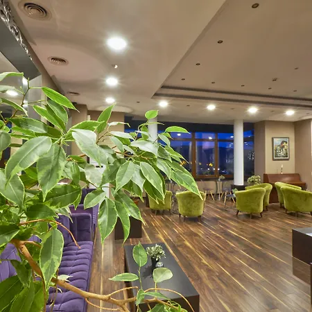 Yantra Grand Hotel-3