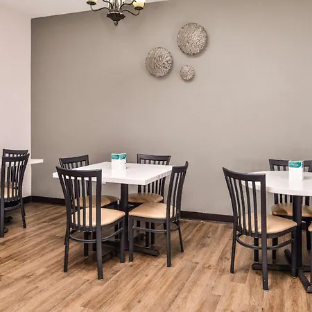 Quality Inn Joplin I-44-3