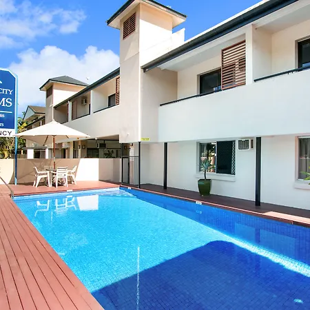 Cairns City Palms-2