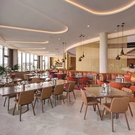 Vibe Hotel Canberra-3