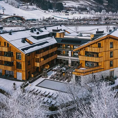 Elements Resort Zell Am See-3
