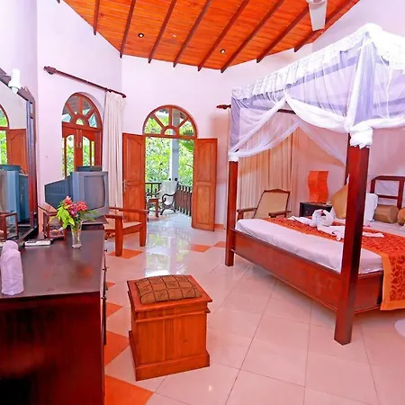 Hotel Bentota Village-2