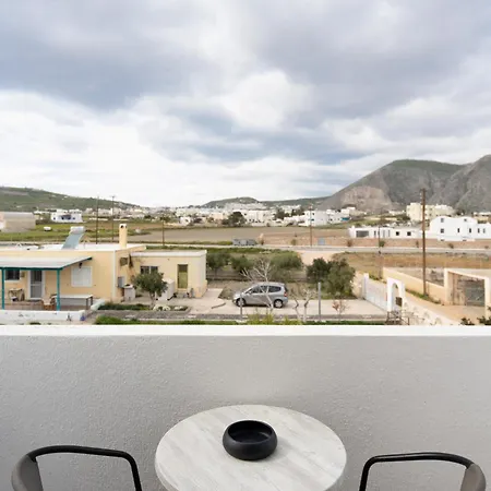 White Lily Suites & Lofts - Adults Only 16 Plus-3