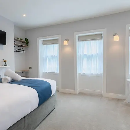 Number 31 Boutique Townhouse-3