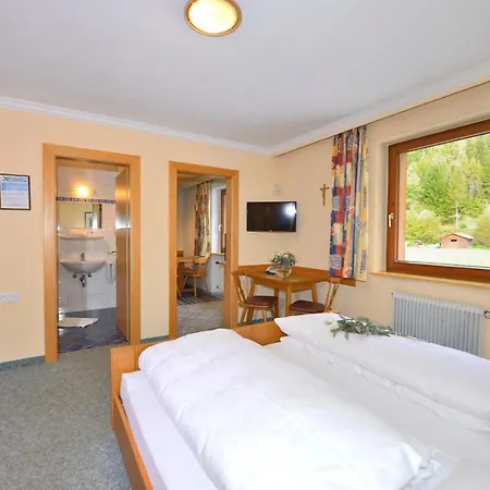 Hotel Garni Bergwelt-2