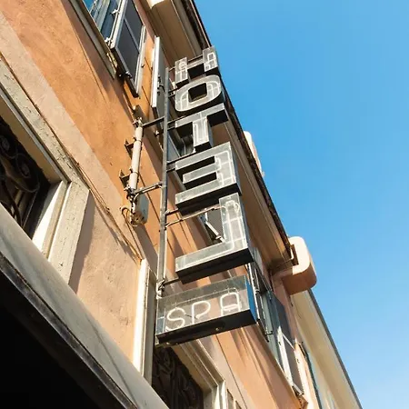 Hotel Center 3-2
