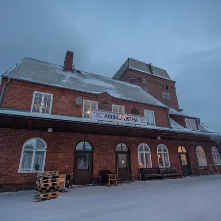 Abisko Guesthouse & Activities-3