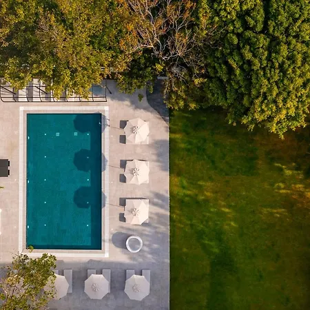 Naillac Elite Suites-2