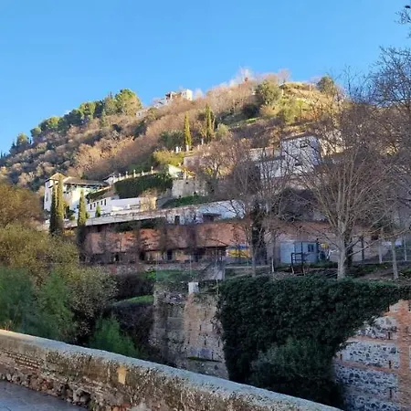 Patrimonio Arabe Vista A La Alhambra-2