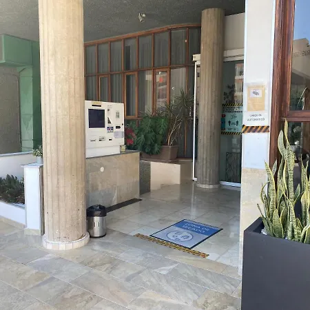 Hotel Andrea'S-2
