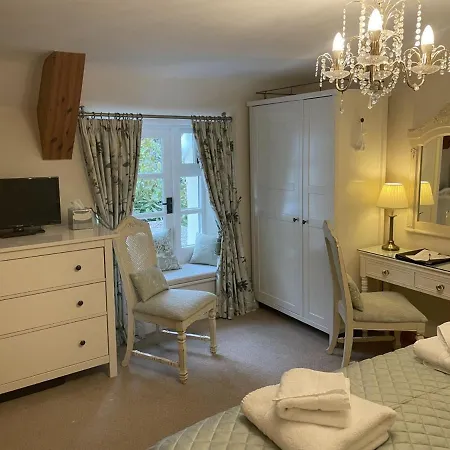 Millstream Cottage B & B-3