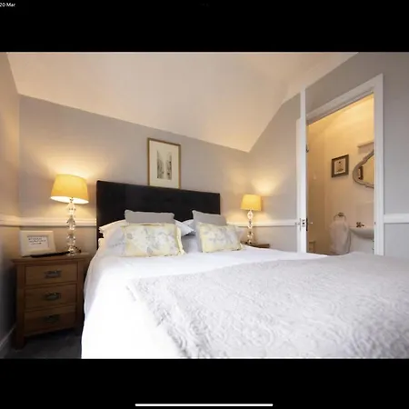 Albury House-2