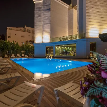Hotel S White-2