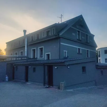 Sun-House Pension - Parkingfree Limited Spaces--2