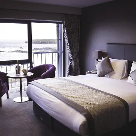 Allingham Arms Hotel-2