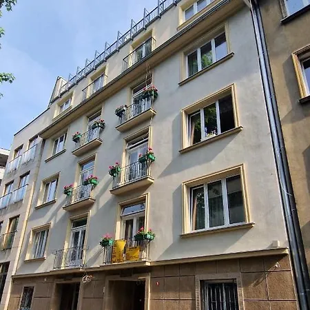 Cybulskiego Guest Rooms-3
