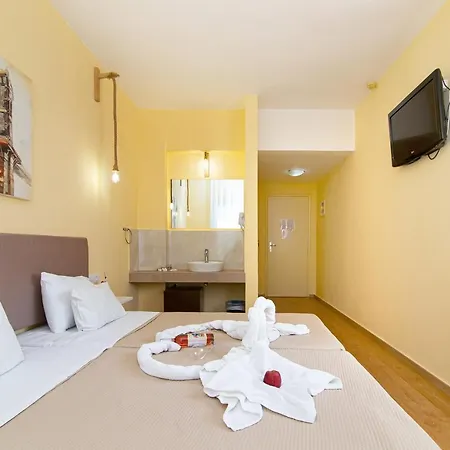 Triton Hotel-2