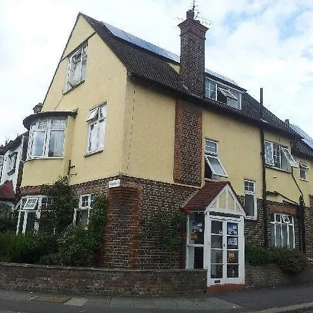 Compton Guest House-2