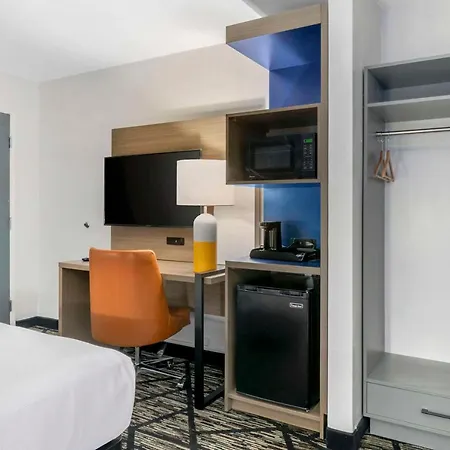 Comfort Inn Kansas City Midtown-2