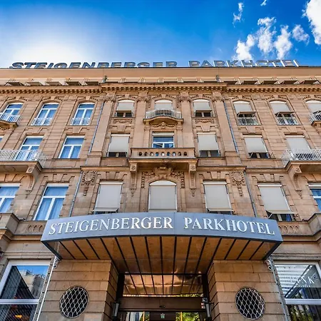 Steigenberger Icon Parkhotel Duesseldorf-3