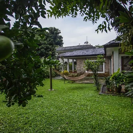 Fish Tail Lodge-3
