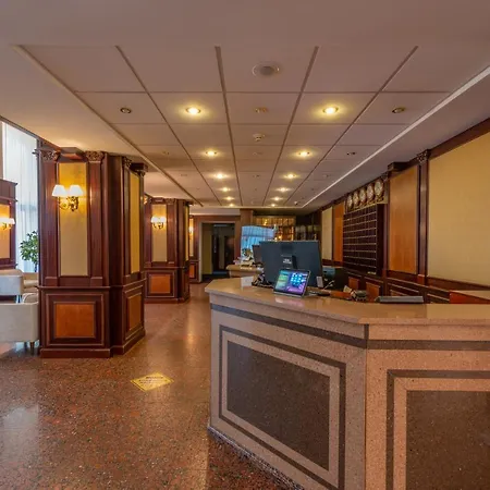 Готель Дніпро Dnipro Hotel-3
