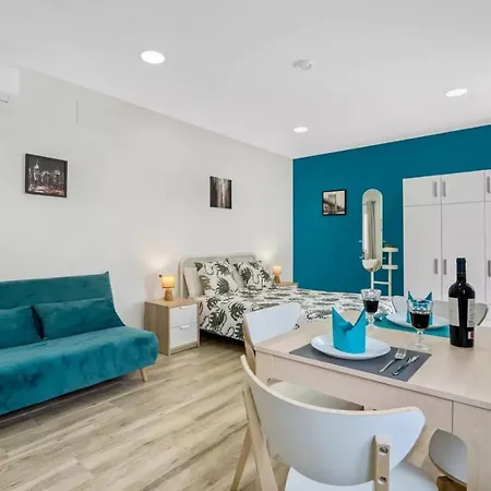 Umihouse apartamentos centro Alicante-2