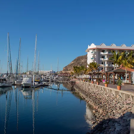 The Westmarine Waterfront Hotel-3