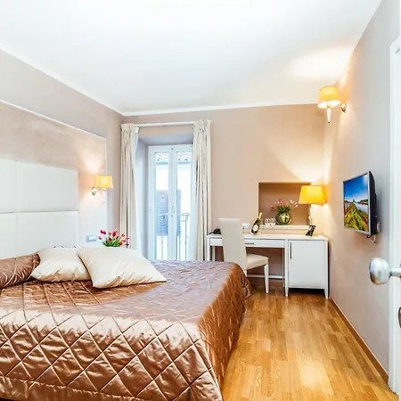 Hotel Centrale-3