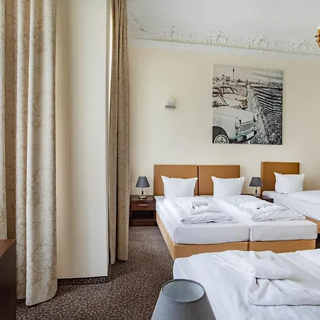 Upper Room Hotel Kurfürstendamm-2