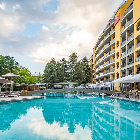 Hvd Viva Club Ultra All Inclusive - Private Beach & Free Parking-2