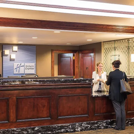 Holiday Inn Express Philadelphia-Midtown By Ihg-2
