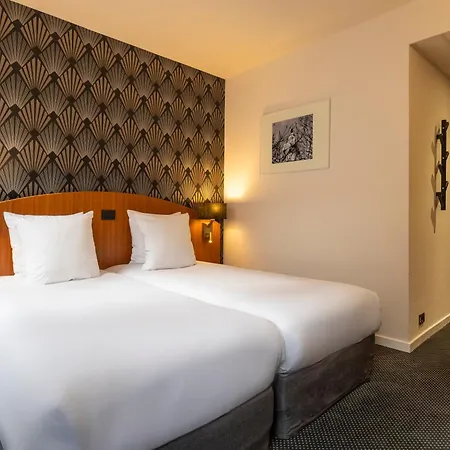Aris Grand Place Hotel-3