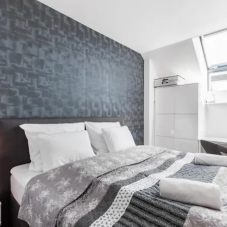 Chill 'N' Joy Boutique Suites-2